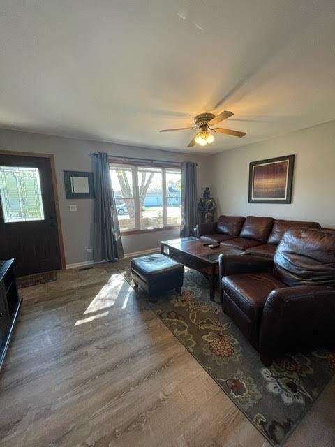 837 Voyager Dr, Bartlett, IL 60103 photo 7