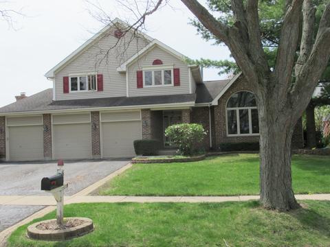 65 Erin Dr, Cary, IL 60013 photo 2