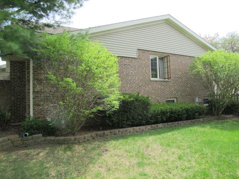 65 Erin Dr, Cary, IL 60013 photo 3
