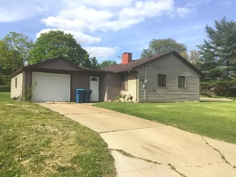 1904 Walnut St, Peru, IL 61354 photo 2