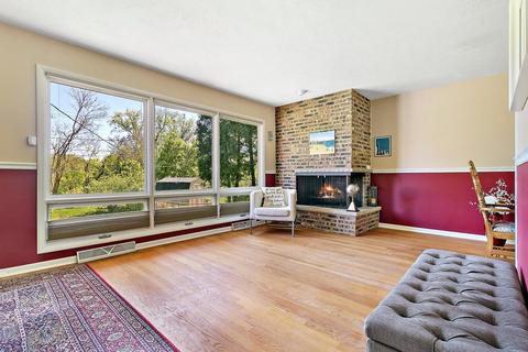 457 S Oak Glen Dr, Bartlett, IL 60103 photo 4