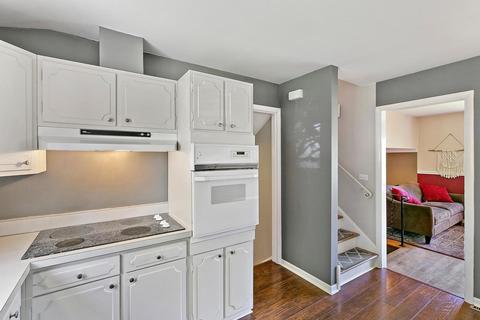457 S Oak Glen Dr, Bartlett, IL 60103 photo 8