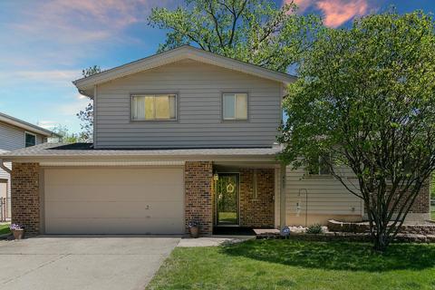 457 S Oak Glen Dr, Bartlett, IL 60103 photo 1