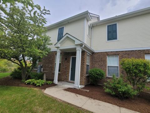 1481 Millbrook Dr, Algonquin, IL 60102 photo 2