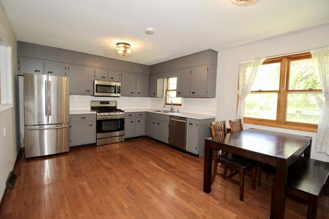 907 Beech St, Normal, IL 61761 photo 3