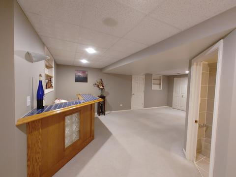 1150 Cobblers Xing, Elgin, IL 60120 photo 51