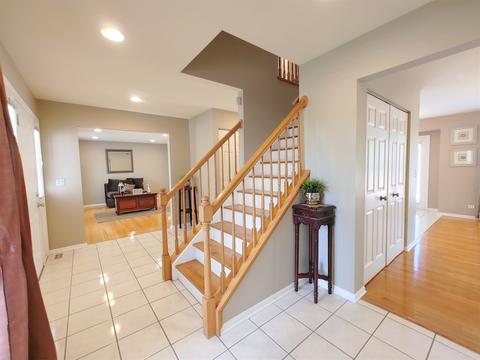 1150 Cobblers Xing, Elgin, IL 60120 photo 32