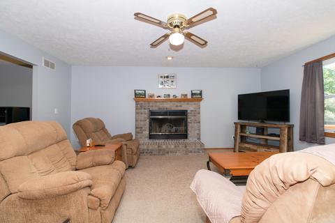 1023 Kings Mill Rd, Normal, IL 61761 photo 4