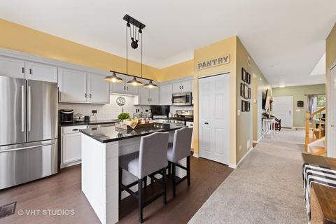 2544 Stonybrook Dr, Plainfield, IL 60586 photo 2