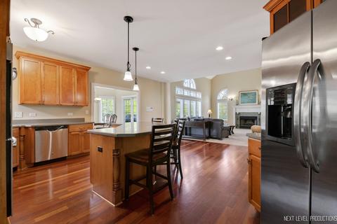 12912 Barrow Ln, Plainfield, IL 60585 photo 6
