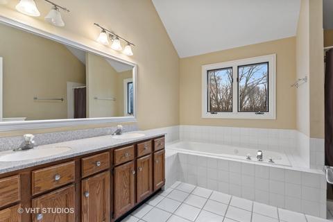 5 N625 Rochefort Ln, Wayne, IL 60184 photo 17