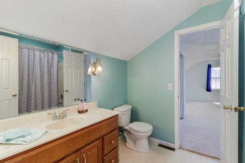 12 Edgewood Ct, Bloomington, IL 61701 photo 6