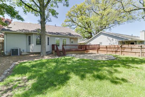 12 Edgewood Ct, Bloomington, IL 61701 photo 39