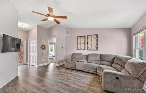 1749 Thorneapple Ln, Algonquin, IL 60102 photo 6