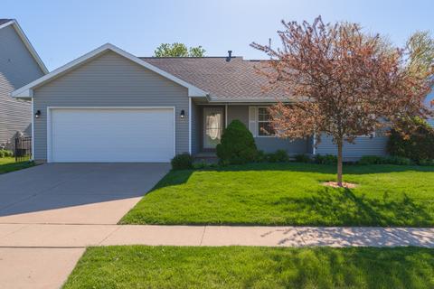 1824 Chuck Murray Dr, Normal, IL 61761 photo 1