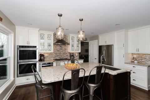 1352 Windgate Ct, Bartlett, IL 60103 photo 8
