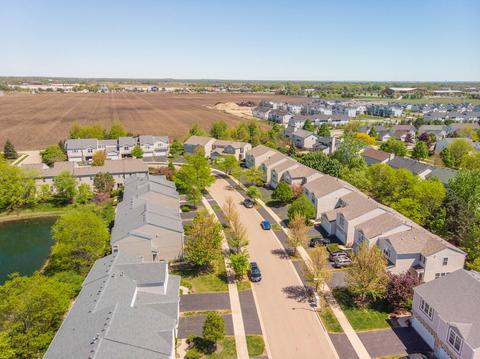 4031 Blackstone Dr, Aurora, IL 60504 photo 27