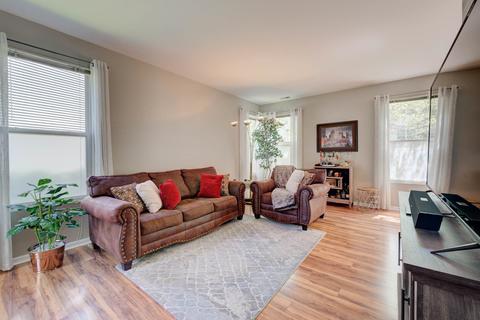 4031 Blackstone Dr, Aurora, IL 60504 photo 6