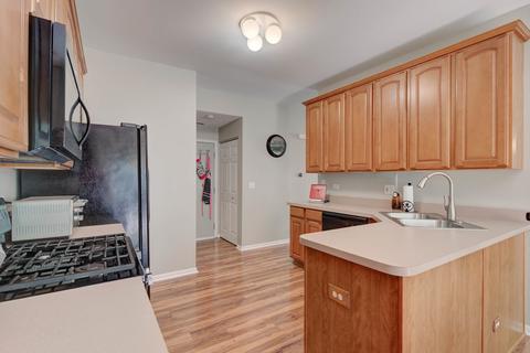 4031 Blackstone Dr, Aurora, IL 60504 photo 10