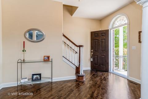 81 Spring Ave, Naperville, IL 60540 photo 3