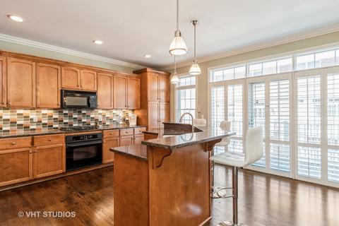 81 Spring Ave, Naperville, IL 60540 photo 6