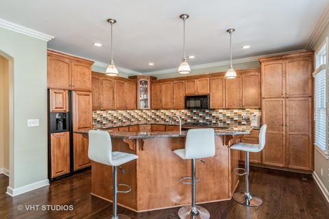 81 Spring Ave, Naperville, IL 60540 photo 5