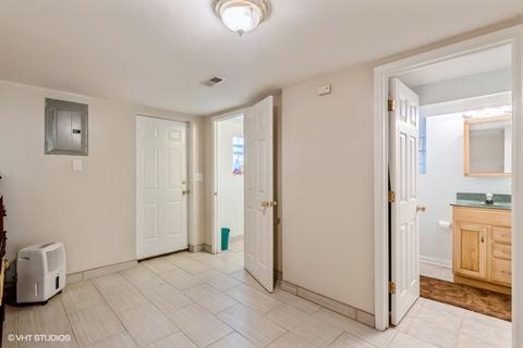 1124 E 44th St, Chicago, IL 60653 photo 20