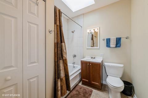 1124 E 44th St, Chicago, IL 60653 photo 13
