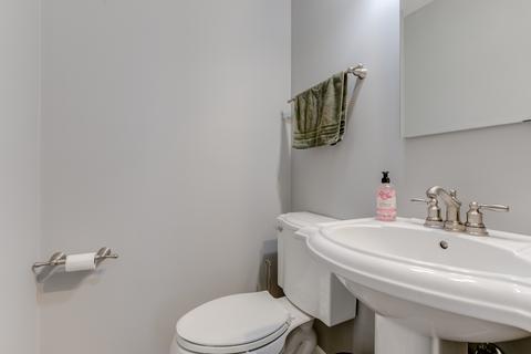 2404 Manor Ln, Mchenry, IL 60051 photo 16