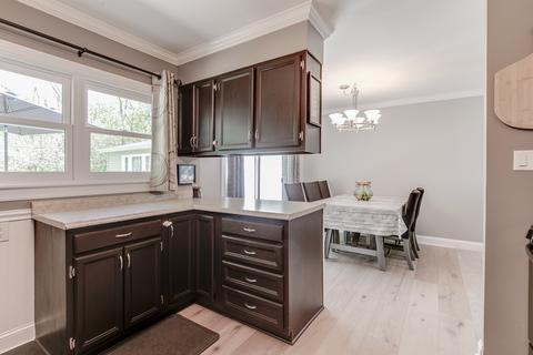 2404 Manor Ln, Mchenry, IL 60051 photo 10
