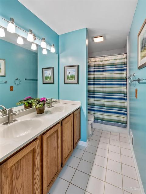 2633 Colonial Dr, Elgin, IL 60124 photo 22