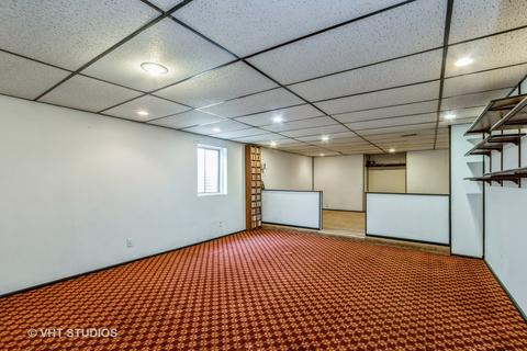 1079 Pear Tree Ln, Wheeling, IL 60090 photo 15
