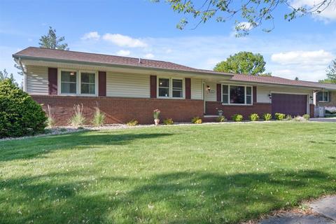 2912 Dodge Dr, Bloomington, IL 61704 photo 1