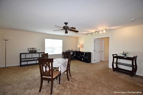 1044 Broadmoor Dr, Elgin, IL 60124 photo 20