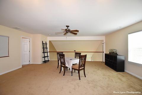1044 Broadmoor Dr, Elgin, IL 60124 photo 19