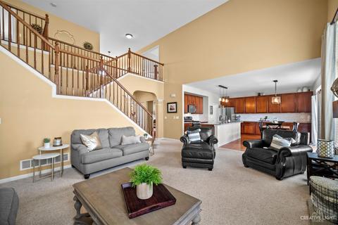 2885 Killarny Dr, Elgin, IL 60124 photo 5
