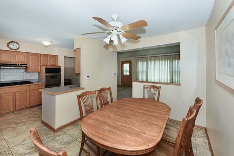 1410 Anthony Rd, Wheeling, IL 60090 photo 6