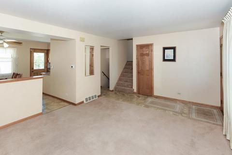 1410 Anthony Rd, Wheeling, IL 60090 photo 4