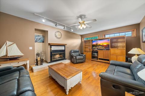 9 N458 Tamara, Elgin, IL 60124 photo 14