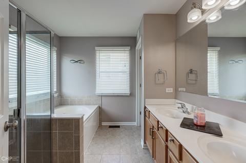 3076 Seekonk Ave, Elgin, IL 60124 photo 26