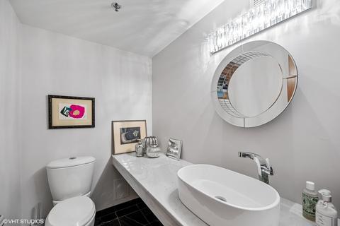 100 E Huron St #3805, Chicago, IL 60611 photo 27