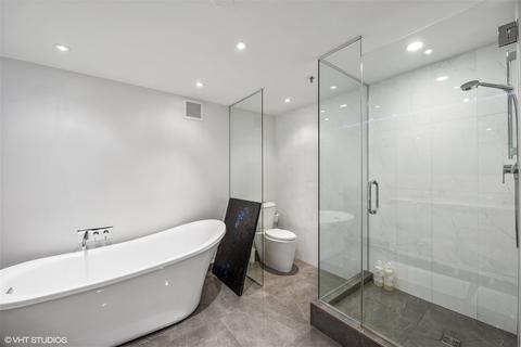 100 E Huron St #3805, Chicago, IL 60611 photo 21