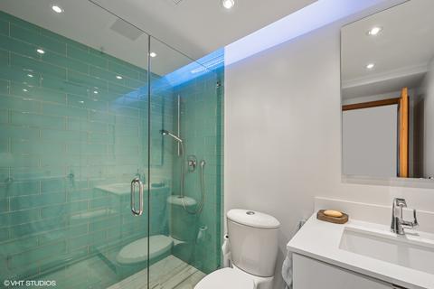 100 E Huron St #3805, Chicago, IL 60611 photo 28