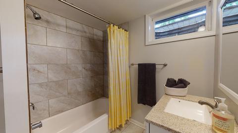 464 N Commonwealth Ave, Elgin, IL 60123 photo 19