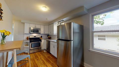 464 N Commonwealth Ave, Elgin, IL 60123 photo 10