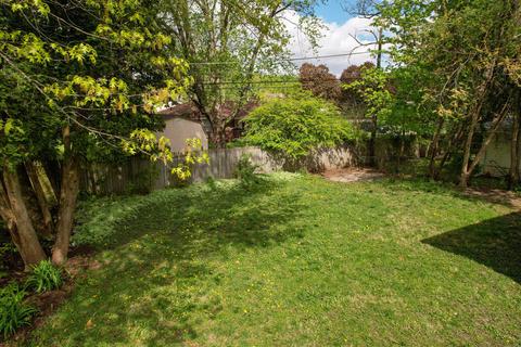464 N Commonwealth Ave, Elgin, IL 60123 photo 27