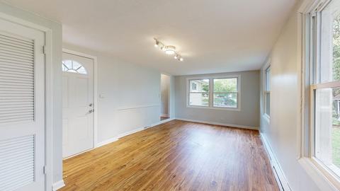 464 N Commonwealth Ave, Elgin, IL 60123 photo 14
