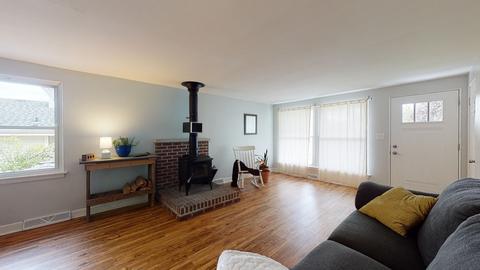 464 N Commonwealth Ave, Elgin, IL 60123 photo 6