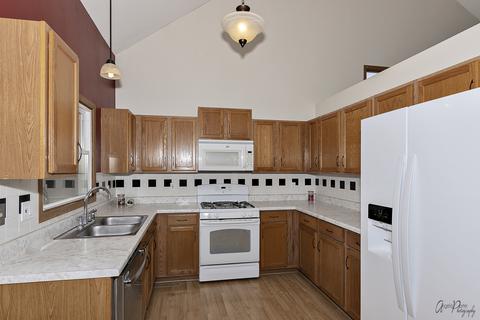 3605 Brighton Pl, Mchenry, IL 60050 photo 7