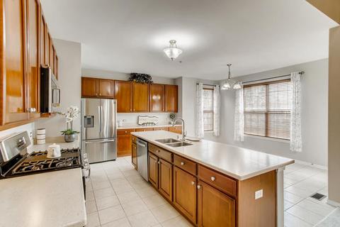 5796 Acorn Ct, Hoffman Estates, IL 60192 photo 6